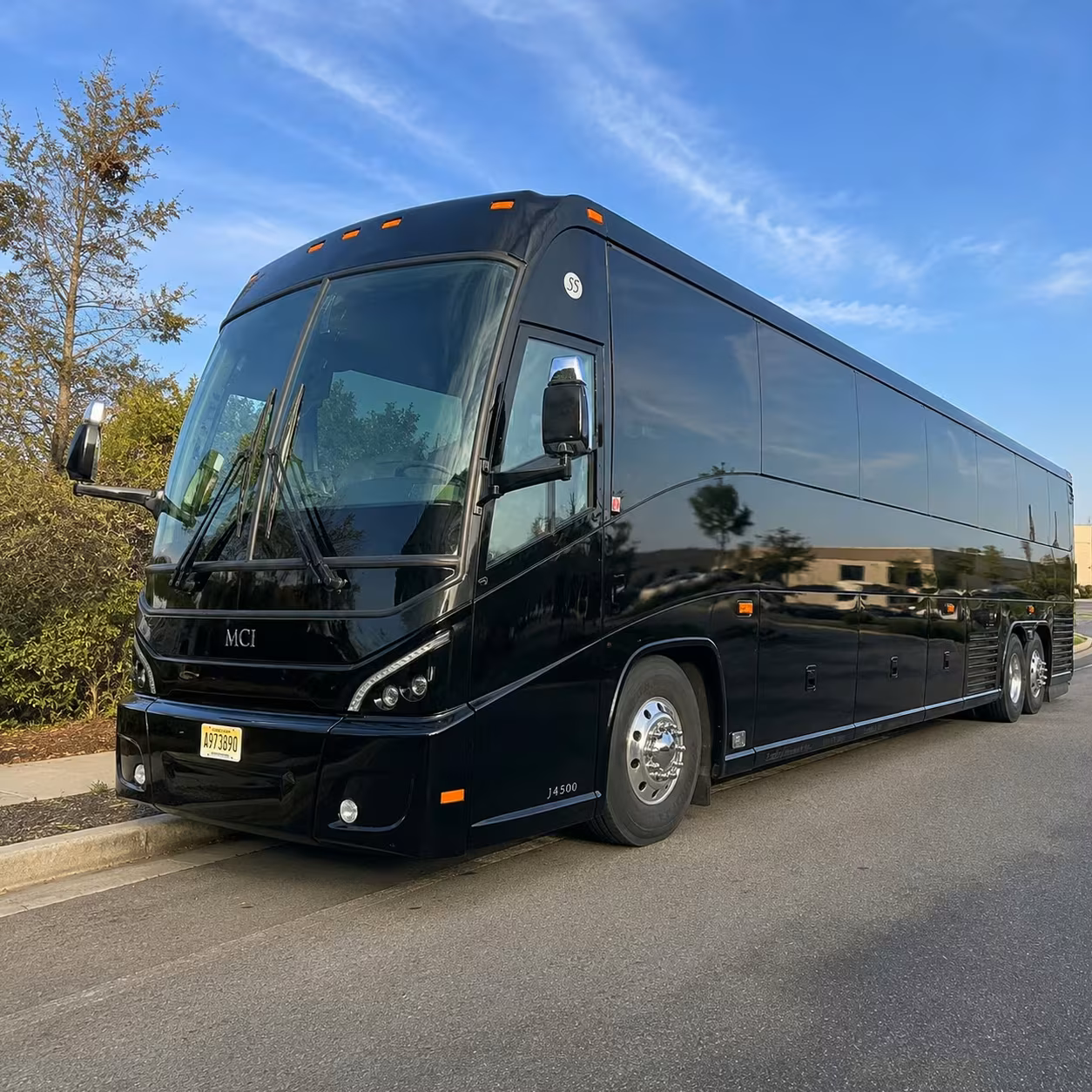 largo bus rentals for sports teams schools and corporate travel