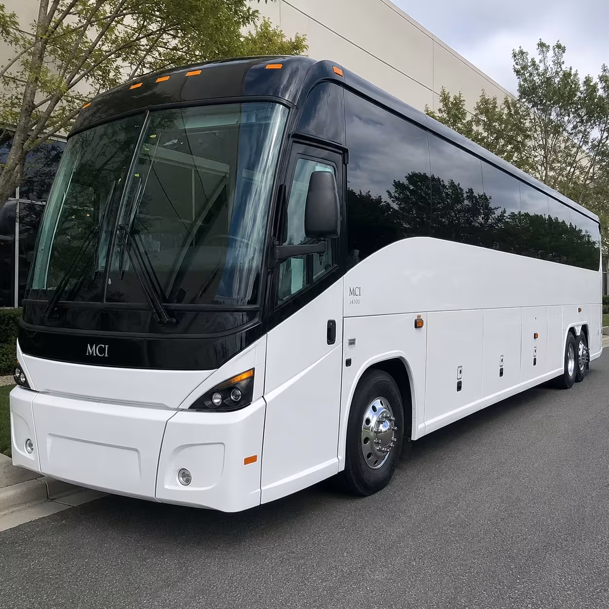largo shuttle buses for city and county government staff